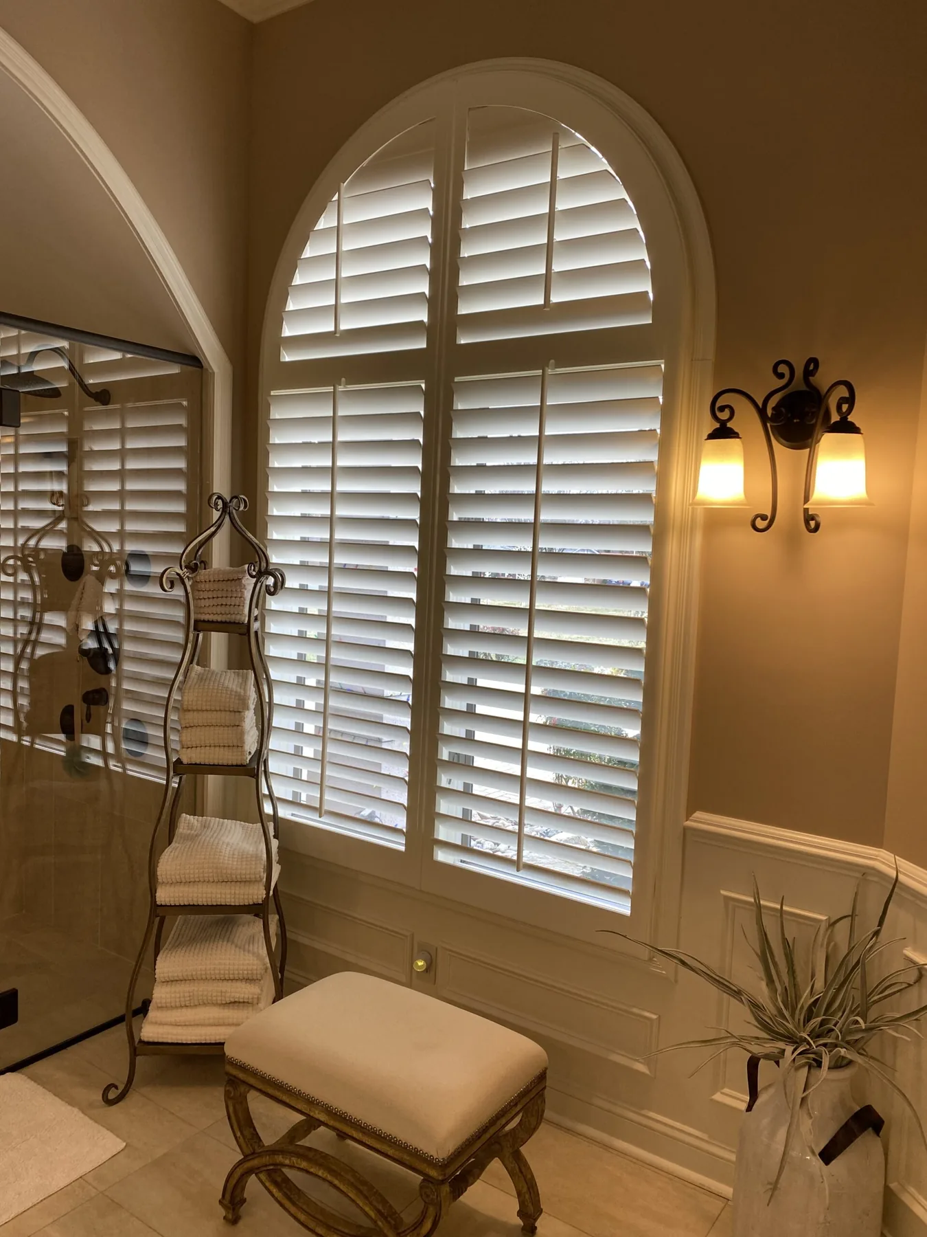 Horizontal 3 1/2" louvers specialty palladian